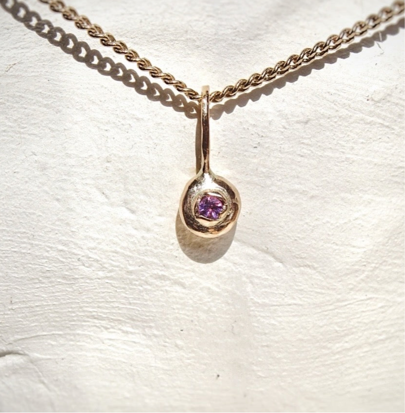 14k light Amethyst beam