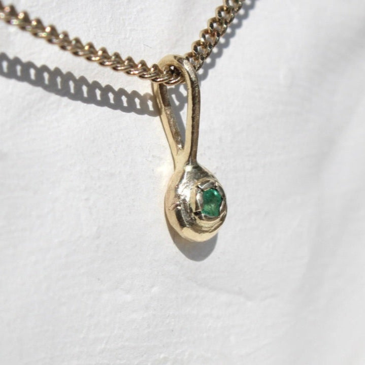 14k gold beam pendant