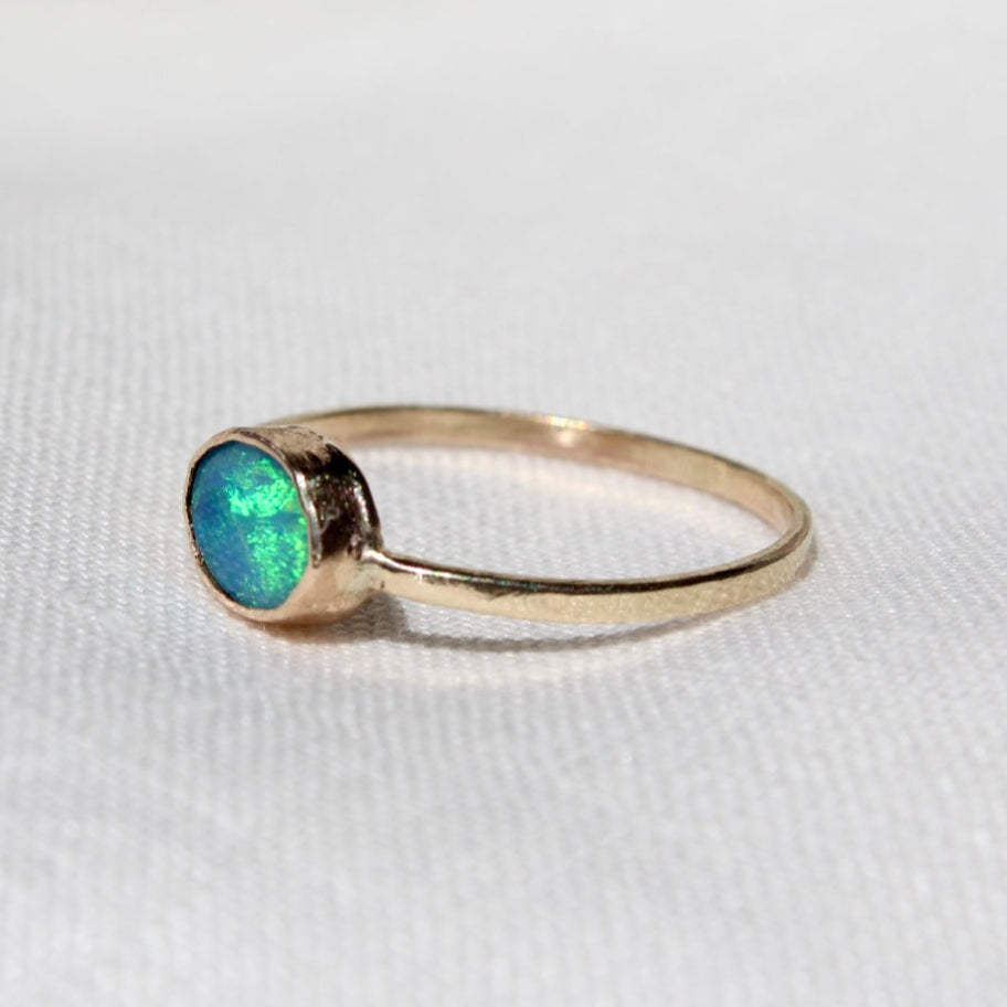 14k Isla Opal ring