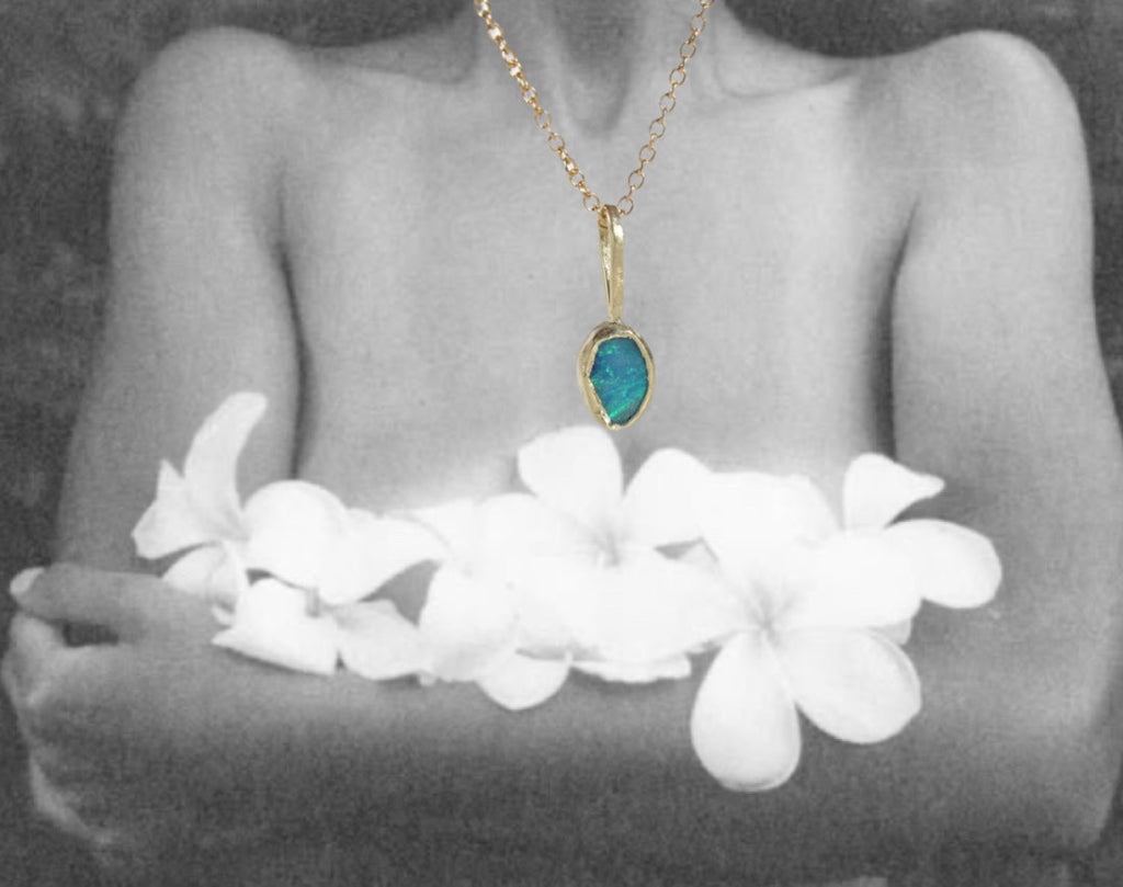 14k Isla Opal