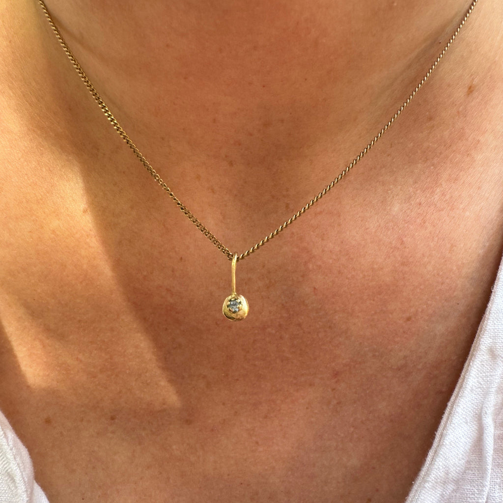 14k gold beam pendant