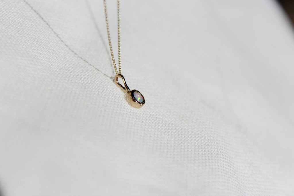 Mini gold Opal