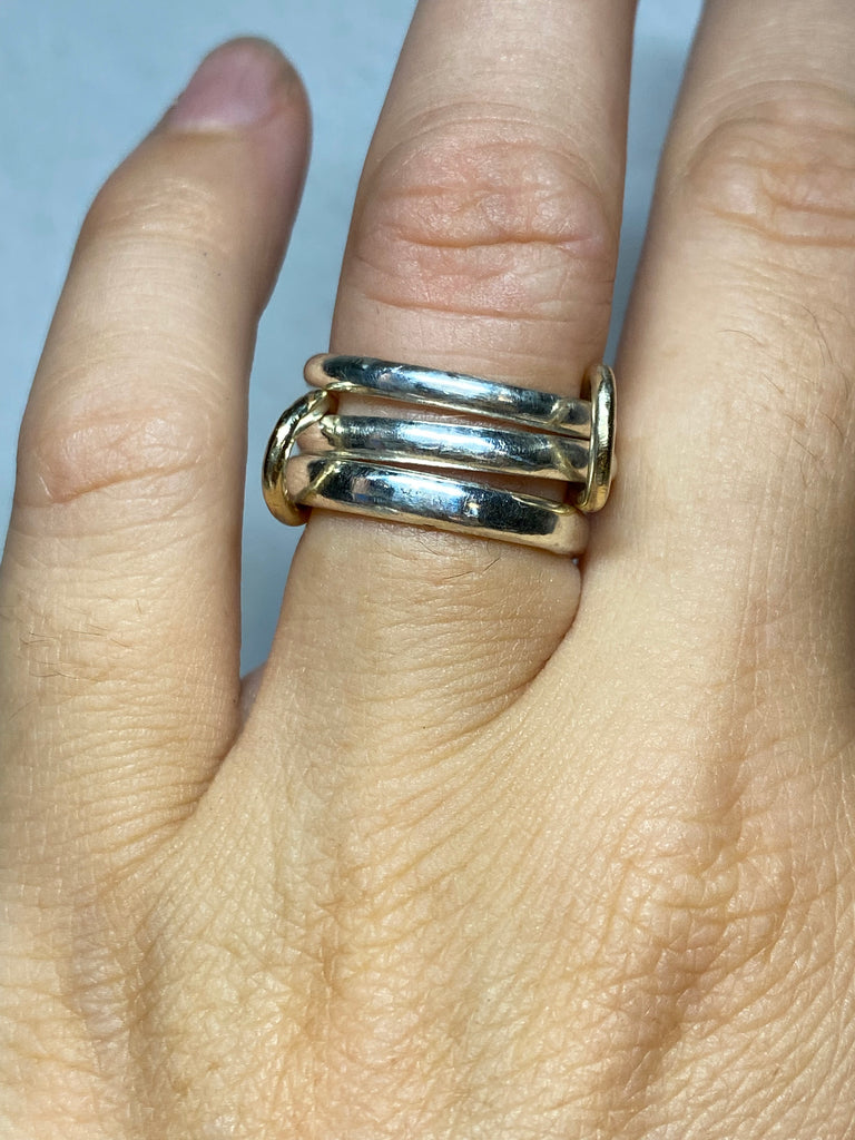 Connection Trio ring