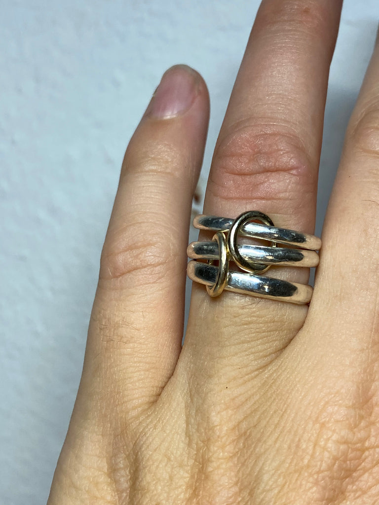 Connection Trio ring